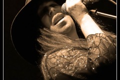 467931_129200750543540_1140998543_o_129200750543540