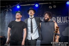 z8Q1B1979
