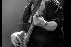 otis-taylor-cahors-blues-festival_14748471252_o