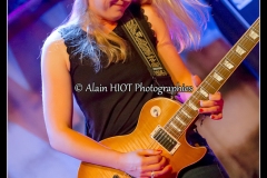 joanne-shaw-taylor-new-morning_15088492574_o