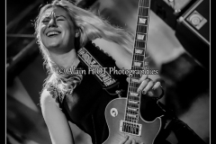 joanne-shaw-taylor-new-morning_15089064183_o