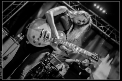 joanne-shaw-taylor-new-morning_15522390089_o