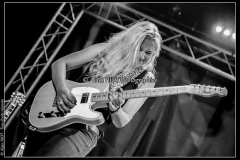 joanne-shaw-taylor-new-morning_15523135658_o