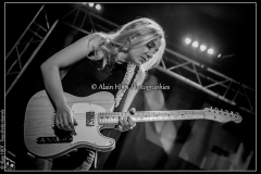 joanne-shaw-taylor-new-morning_15523344877_o