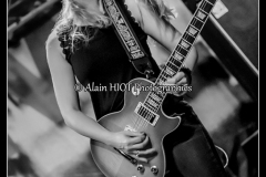 joanne-shaw-taylor-new-morning_15523591110_o