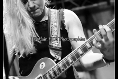 joanne-shaw-taylor-new-morning_15684752786_o